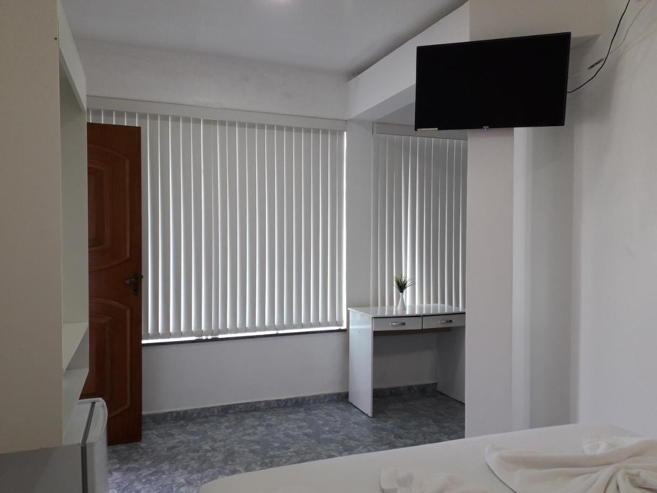 Pousada Elegance Beira Mar Itanhaem Exterior photo
