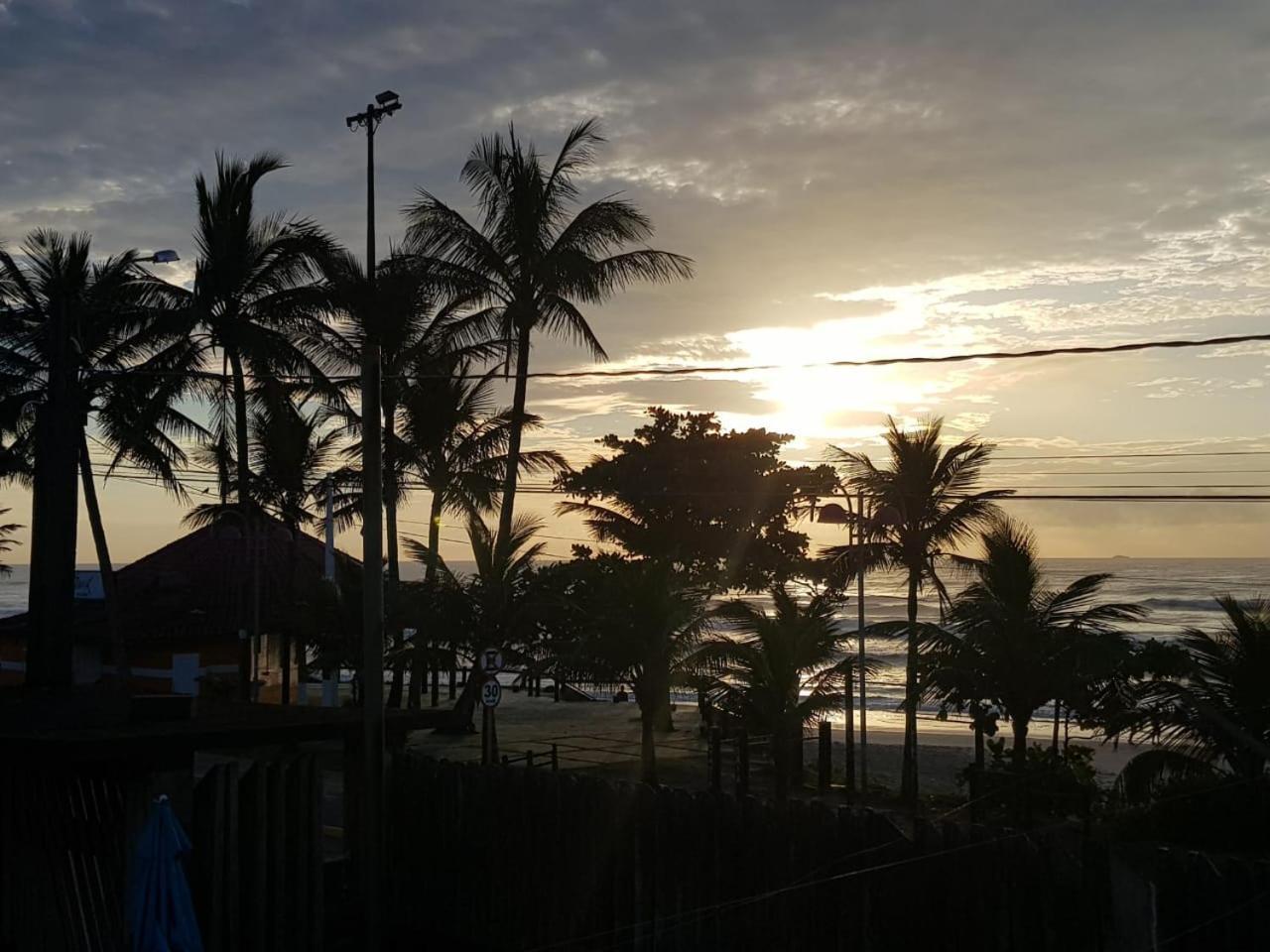 Pousada Elegance Beira Mar Itanhaem Exterior photo